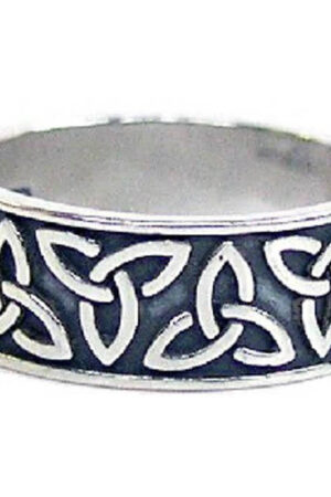 Sterling Silver Trinity Band Ring - size 6